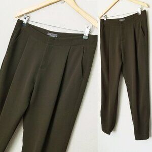 Vince Olive Green Pleated Front Crepe Jogger Pants Size 6 Ankle Crop Flowy $195